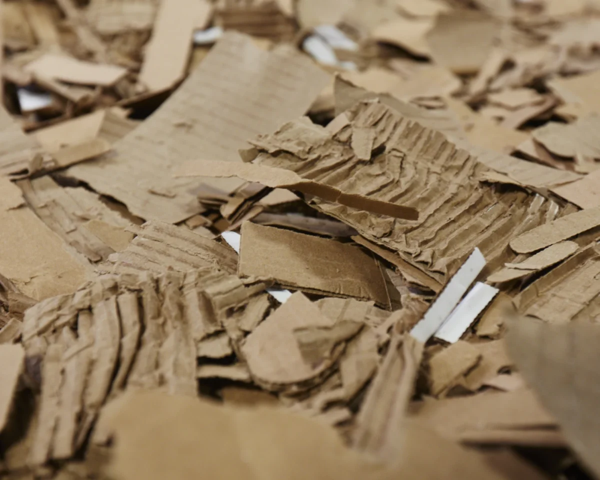 Shredded corrugated cardboard material